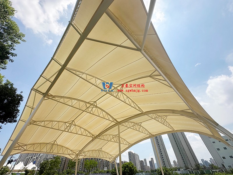 溫州惠民路西側綠地球場鋼膜結構工程完工